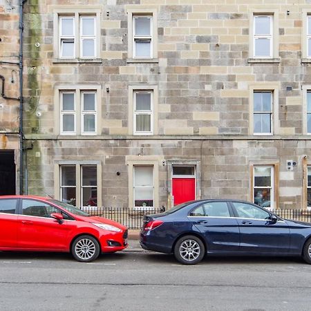 The Plywood Flat, Modern Style In A Traditional Tenement Edimburgo Esterno foto
